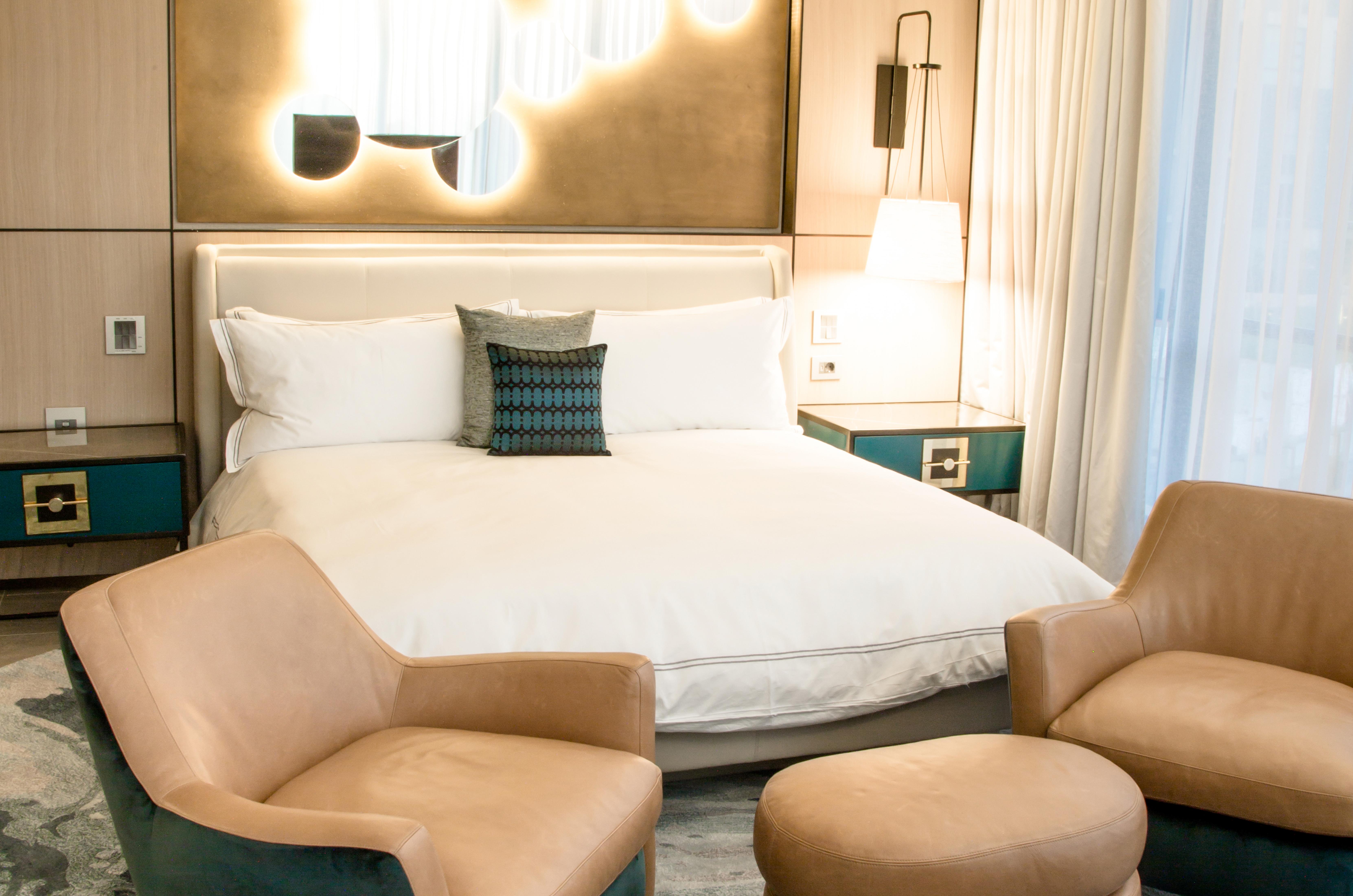 The Houghton Hotel, Spa, Wellness & Golf Johannesburg Ngoại thất bức ảnh A bedroom at the hotel