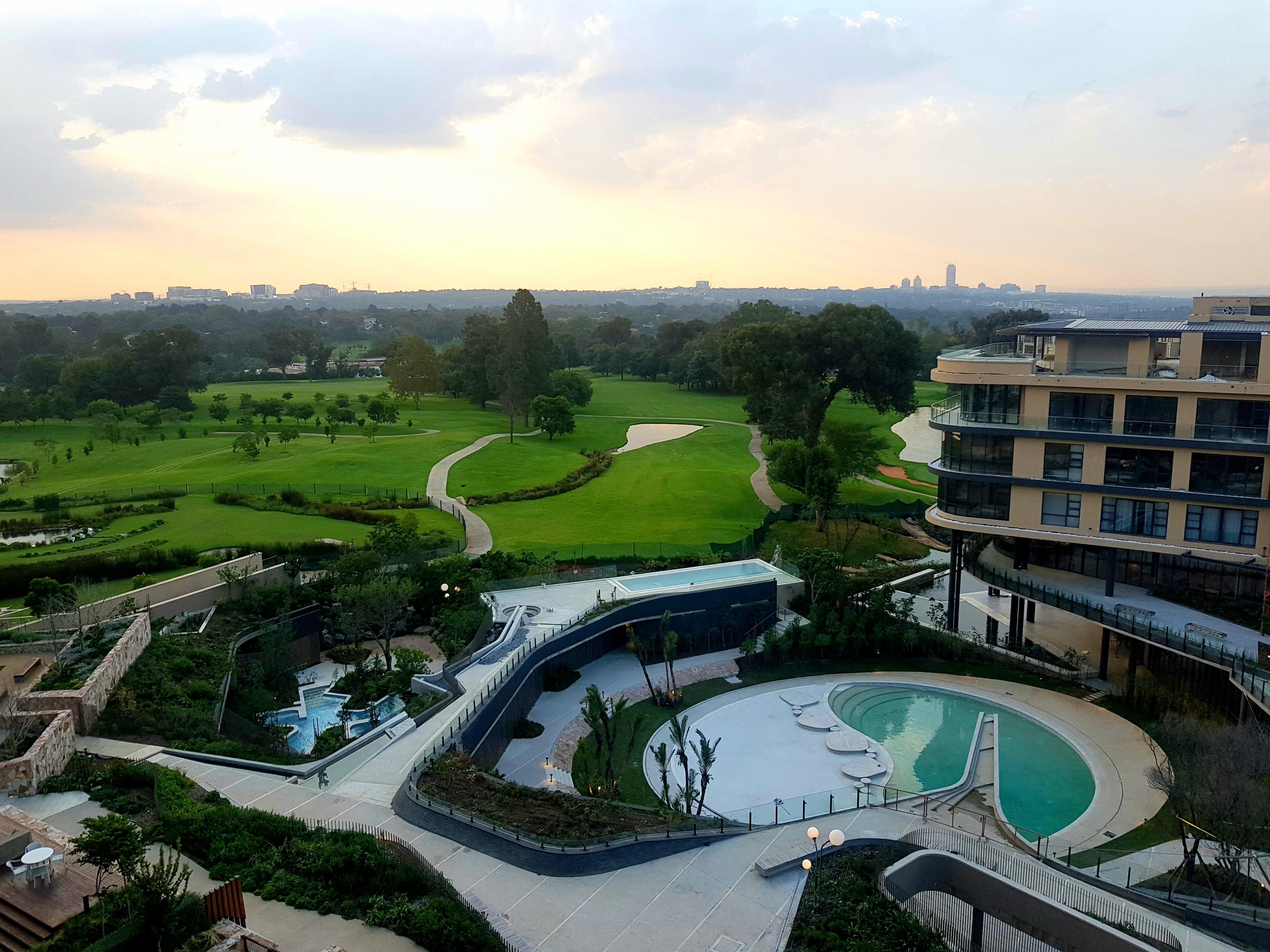 The Houghton Hotel, Spa, Wellness & Golf Johannesburg Ngoại thất bức ảnh View of the golf course at the Royal Park