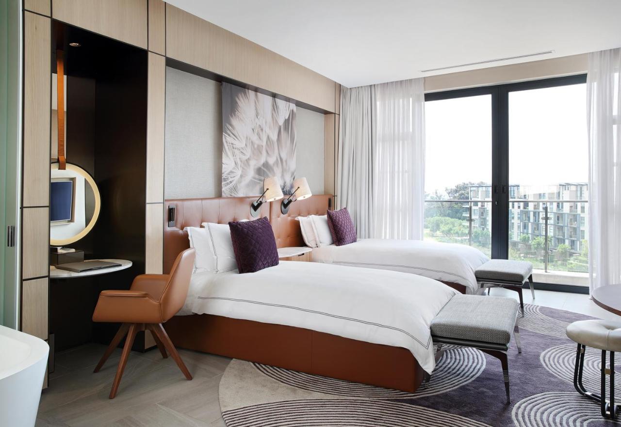 The Houghton Hotel, Spa, Wellness & Golf Johannesburg Ngoại thất bức ảnh A guest room at the hotel
